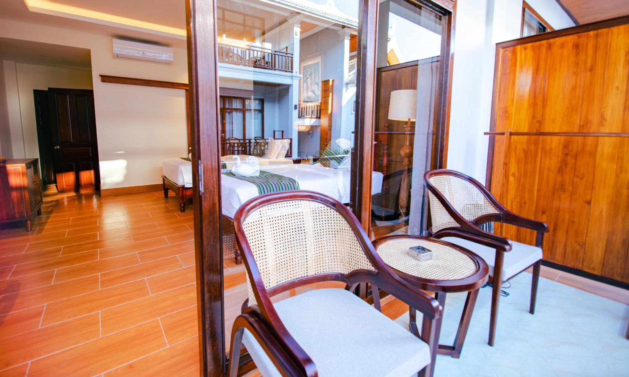 Relaxful Hotel泊岸酒店 루앙프라방 외부 사진
