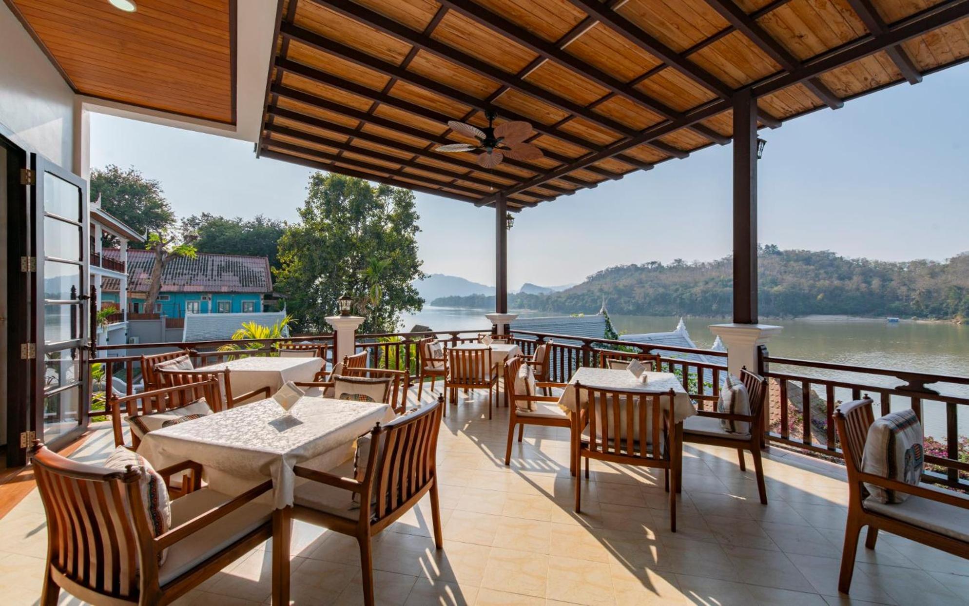 Relaxful Hotel泊岸酒店 루앙프라방 외부 사진