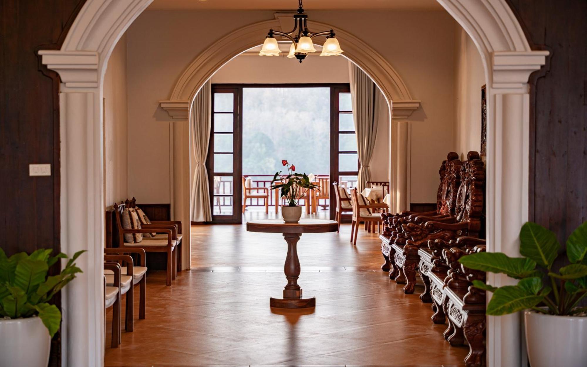 Relaxful Hotel泊岸酒店 루앙프라방 외부 사진