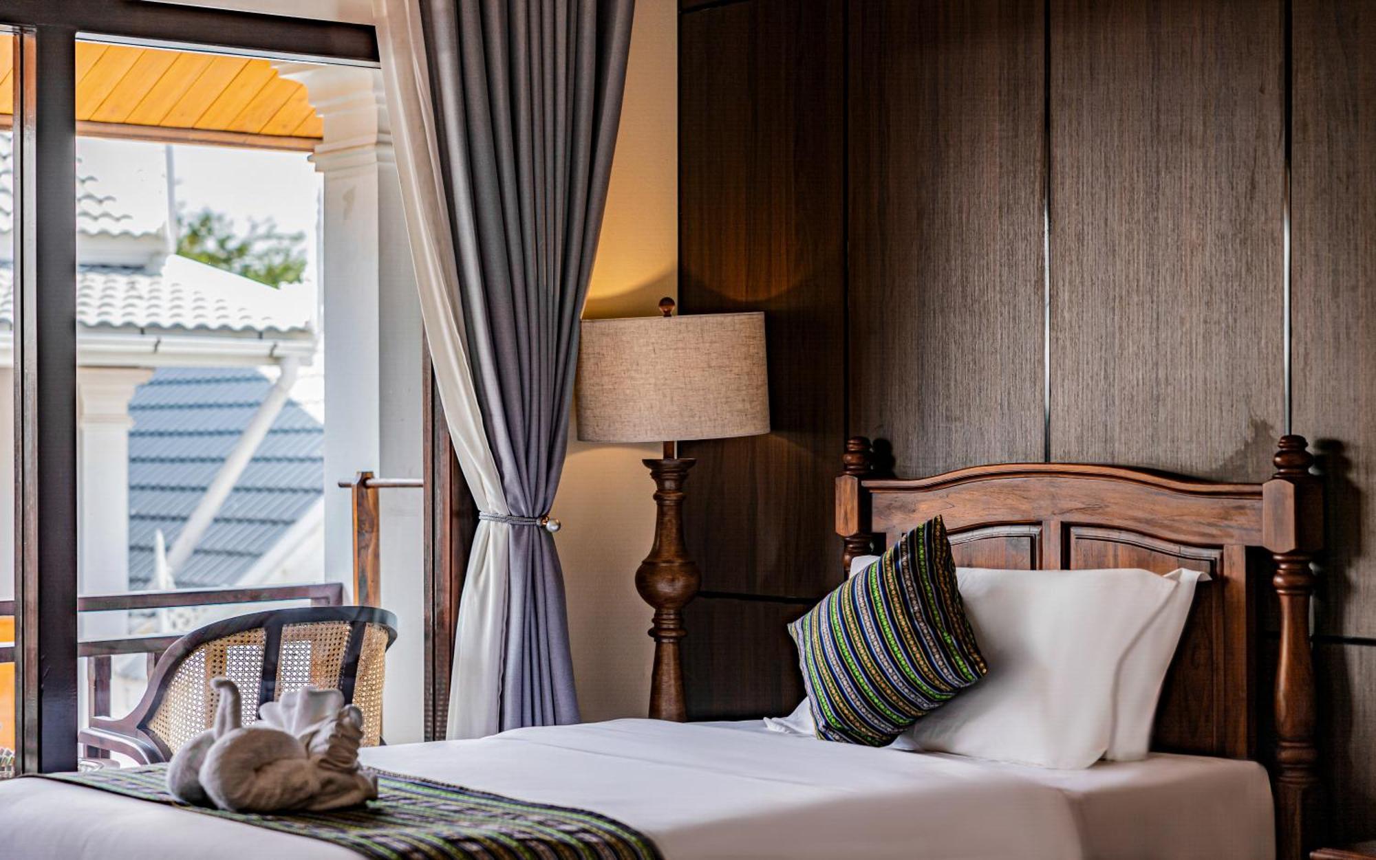 Relaxful Hotel泊岸酒店 루앙프라방 외부 사진